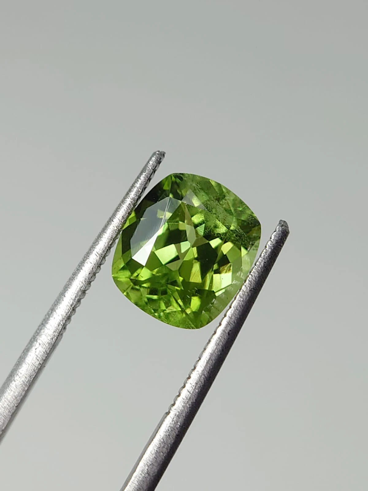 2.91ct Natural Peridot Cushion Cut Loose Gemstone From Pakistan — view 6